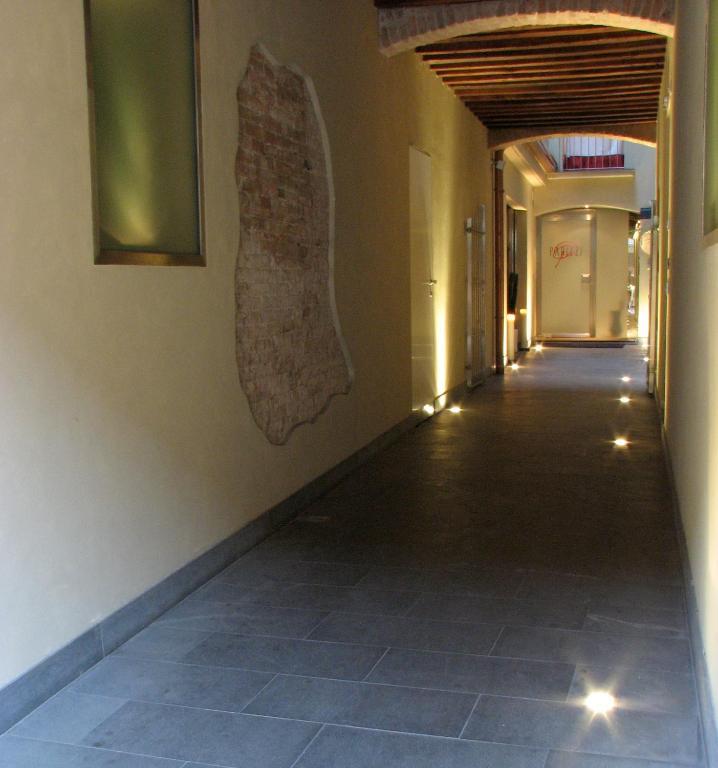 Parizzi Suites & Restaurant Parma Eksteriør billede